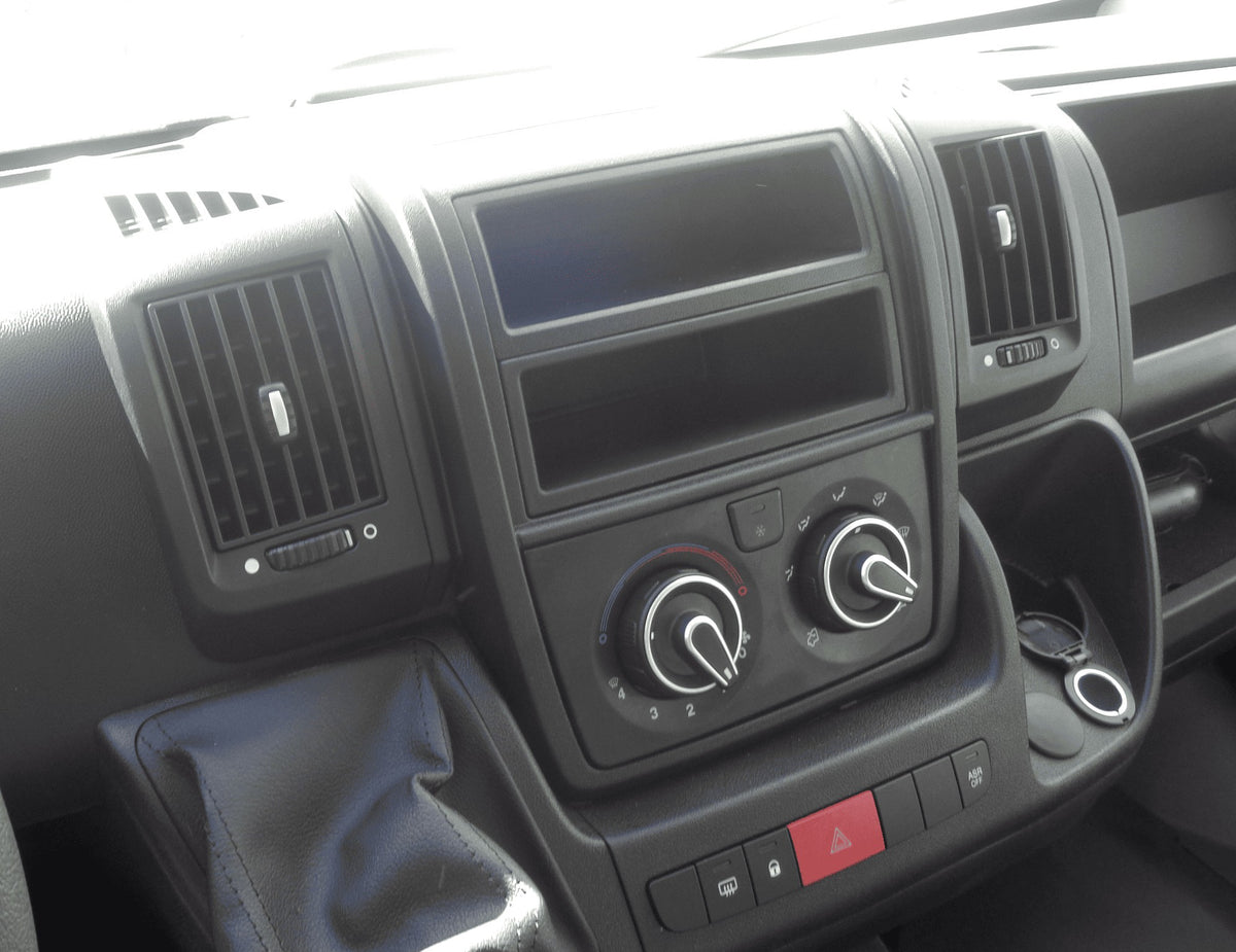 Opel Movano (vanaf 2022) – CarPlay-autoradio · RD-675DBT